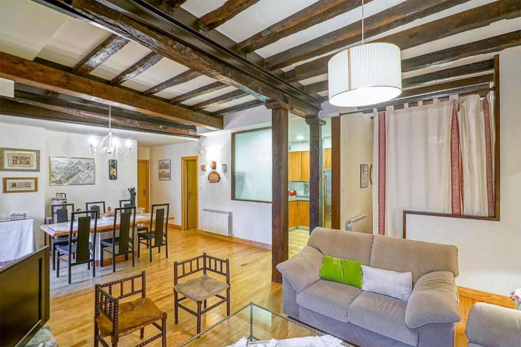 Otazu Aparment Apartment ซานเซบาสเตียน ภายนอก รูปภาพ